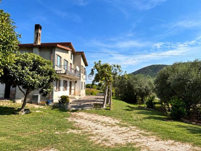 Casa in vendita a Arquà Petrarca, Padova