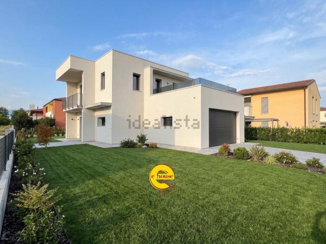 Casa in vendita a Castione, Loria