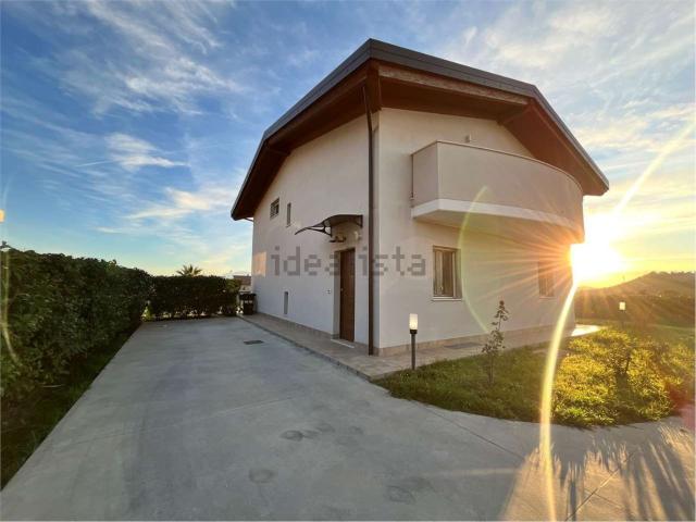 Casa in vendita a Valle Cupa, Montesilvano