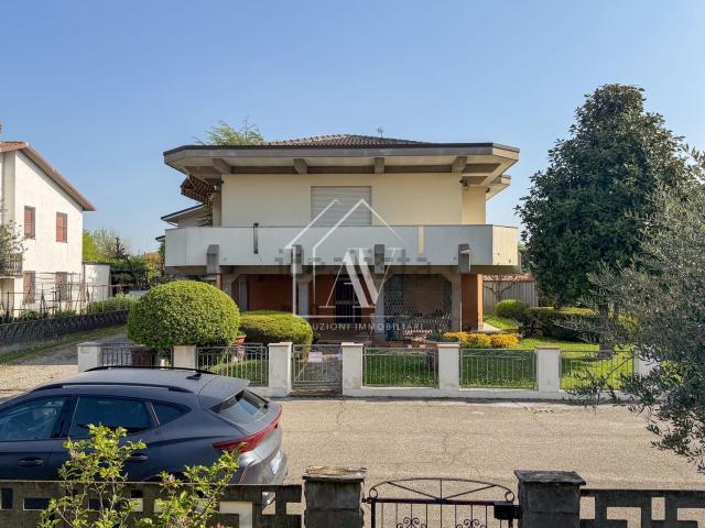 Casa in vendita a Ravenna, Reggio Emilia