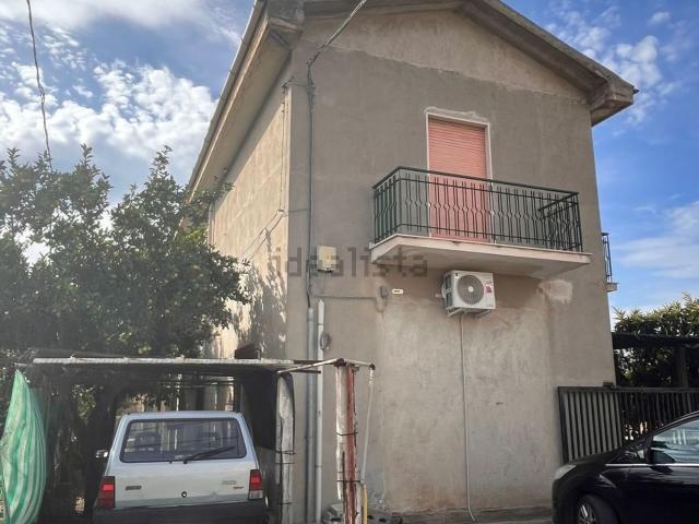 Casa in vendita a Marinella, Calabria