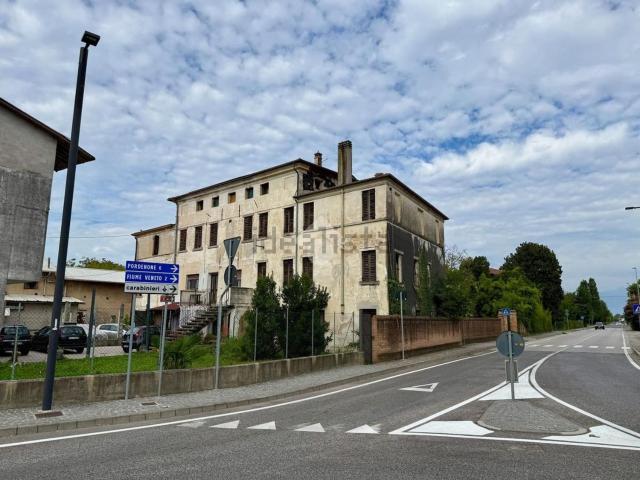 Casa in vendita a Fiume Veneto, Friuli-Venezia Giulia