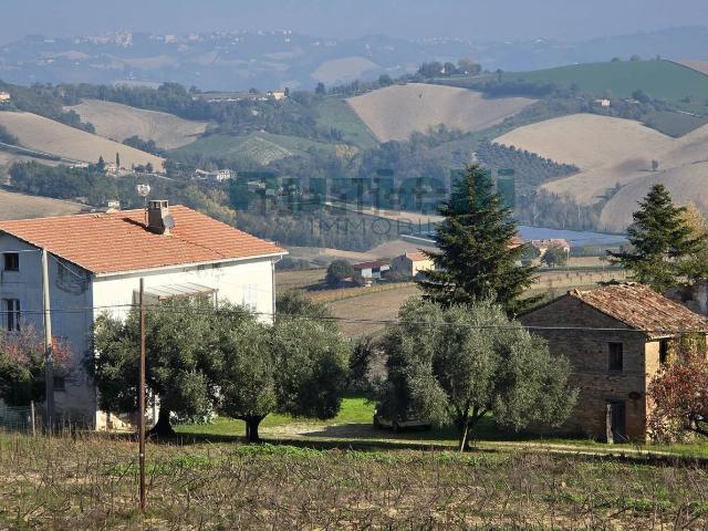 Casa in vendita a Marche, Fermo