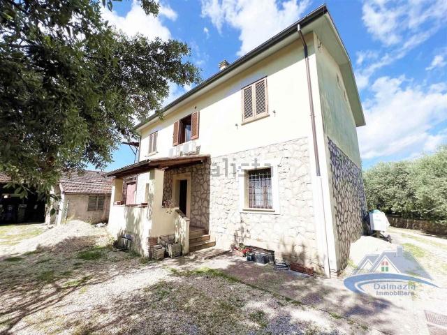 Casa in vendita a Maratta Alta, Terni