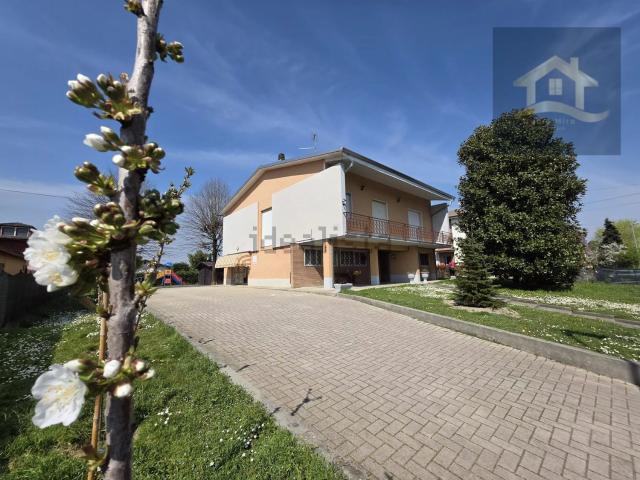 Casa in vendita a Colorno, Reggio Emilia