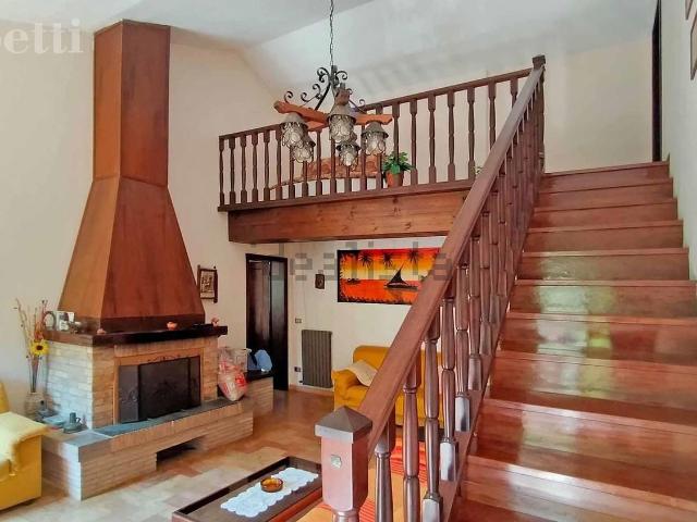 Casa in vendita a Marche, Ancona
