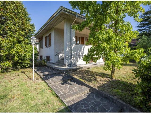 Casa in vendita a Lubiana, Sorbolo