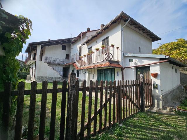 Casa in vendita a Viotti, Cartosio
