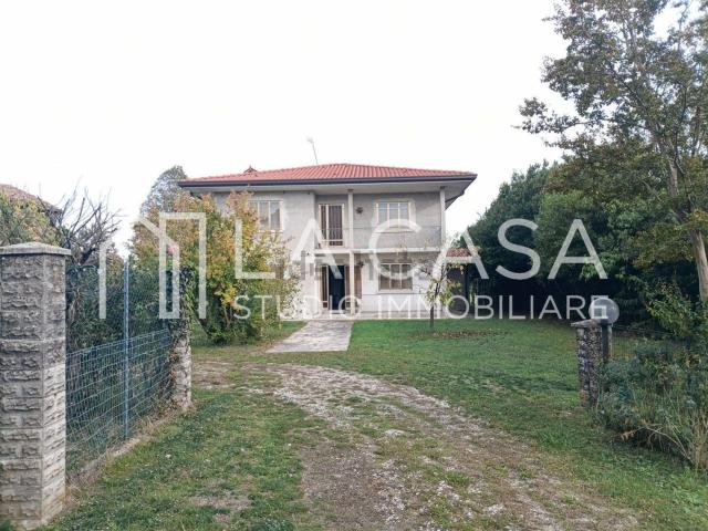Casa in vendita a Rosa / Rose, San Vito al Tagliamento / San Vît dal Tiliment