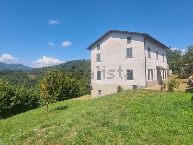 Casa in vendita a Rezzoaglio, Liguria