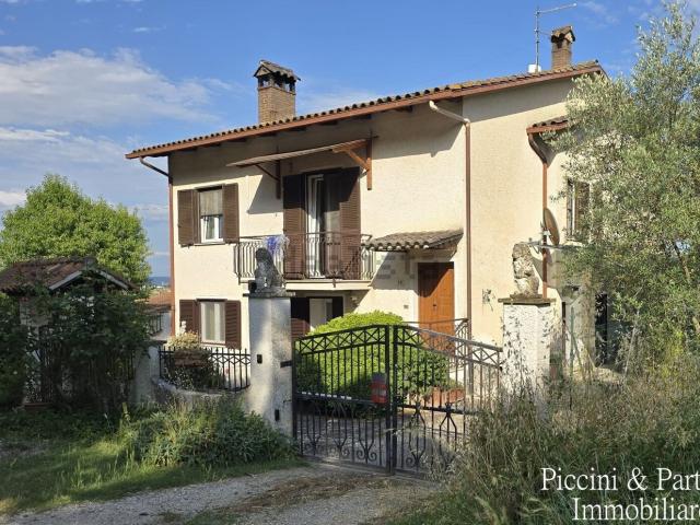 Casa in vendita a Gioiella, Umbria