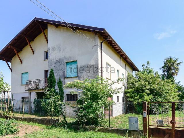 Casa in vendita a Cagno, Solbiate con Cagno