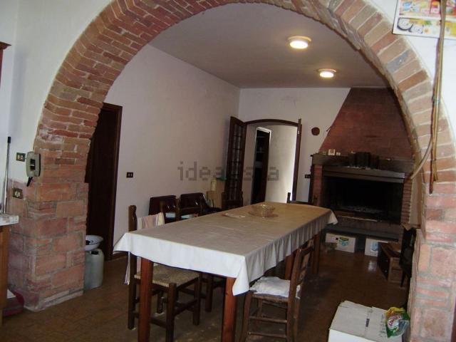 Casa in vendita a Foiano della Chiana, Arezzo