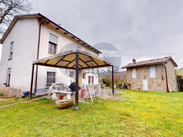 Casa in vendita a Unione dei comuni Valli del Reno, Lavino e Samoggia, Reggio Emilia