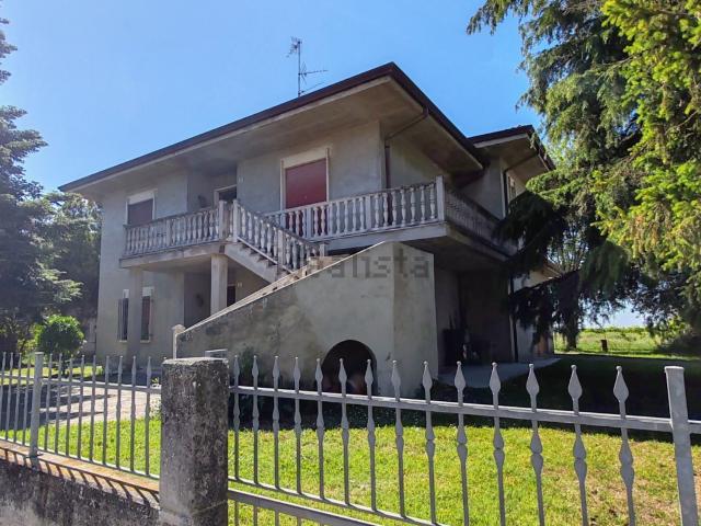Casa in vendita a Unione Alto Ferrarese, Bondeno