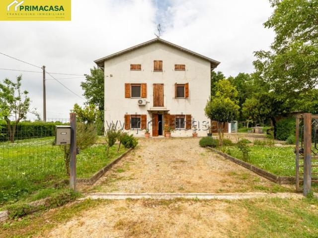 Casa in vendita a Tresinaro - Secchia, Re