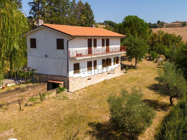 Casa in vendita a Calvi Dell'umbria, Umbria