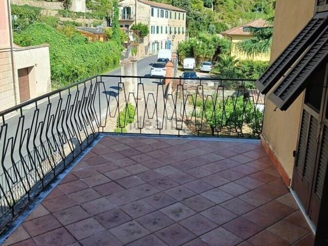 Casa in vendita a Dolcedo, Liguria