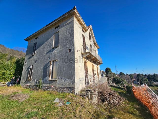 Casa in vendita a Prestino, Como