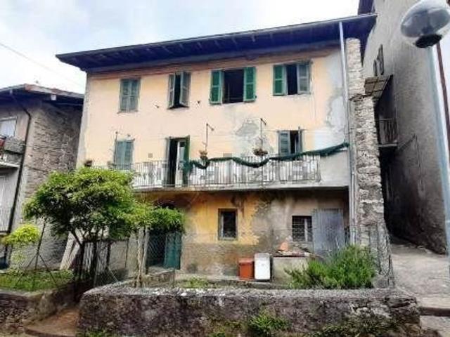 Casa in vendita a Comunità Montana della Valle Brembana, Zogno