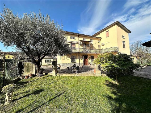 Casa in vendita a Cascina Ridondello, Voghera