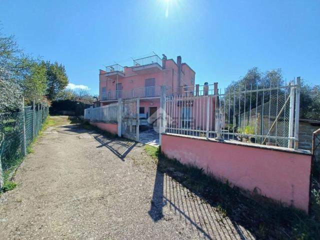 Casa in vendita a Calcata, Lazio