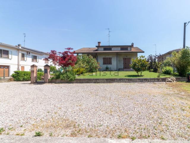 Casa in vendita a Unione Alto Ferrarese, Bondeno