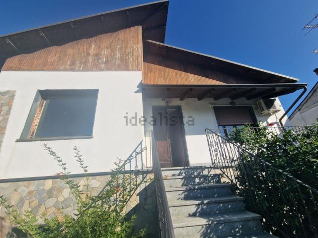 Casa in vendita a L'Isola, Piemonte