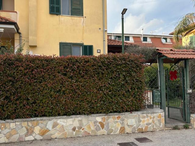 Casa in vendita a Canosa, Giugliano In Campania