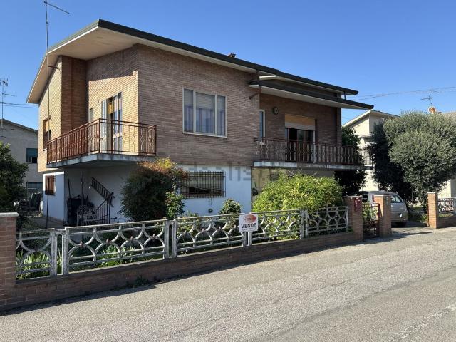 Casa in vendita a Ceneselli, Veneto