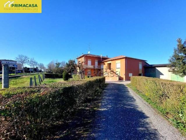 Casa in vendita a Unione delle Terre d'Argine, Novi Di Modena