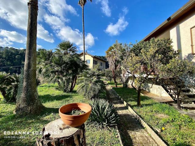 Casa in vendita a Andora, Liguria