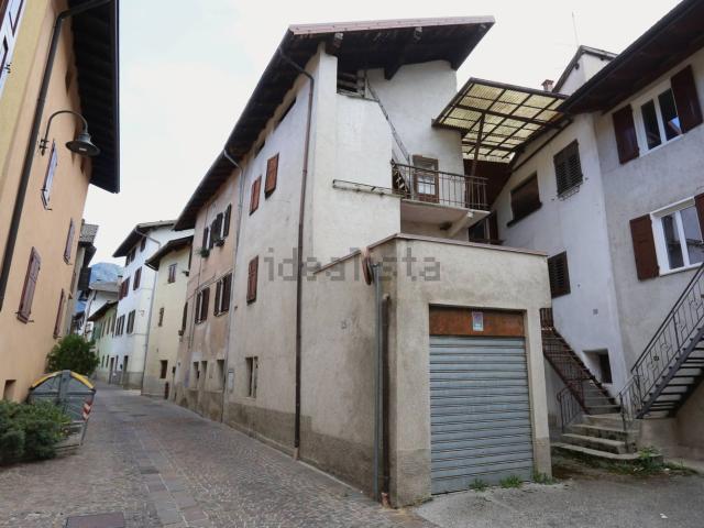 Casa in vendita a Caldonazzo, Provincia di Trento