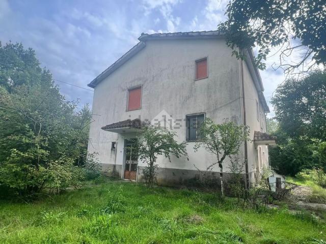 Casa in vendita a Sant'apollinare, Lazio