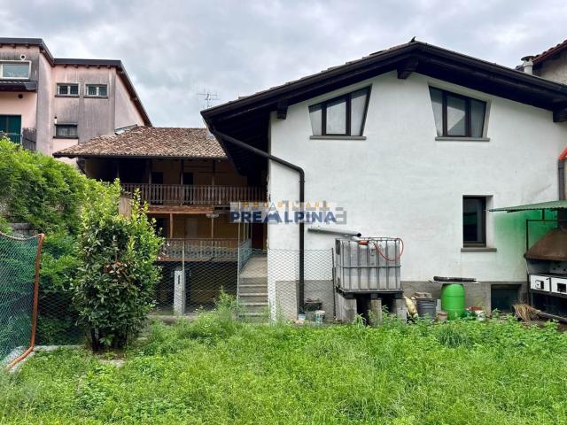 Casa in vendita a Barzizza, Gandino