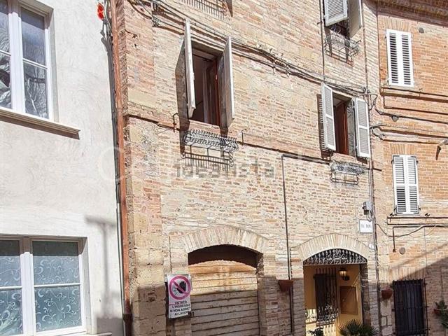 Casa in vendita a Marche, Fermo