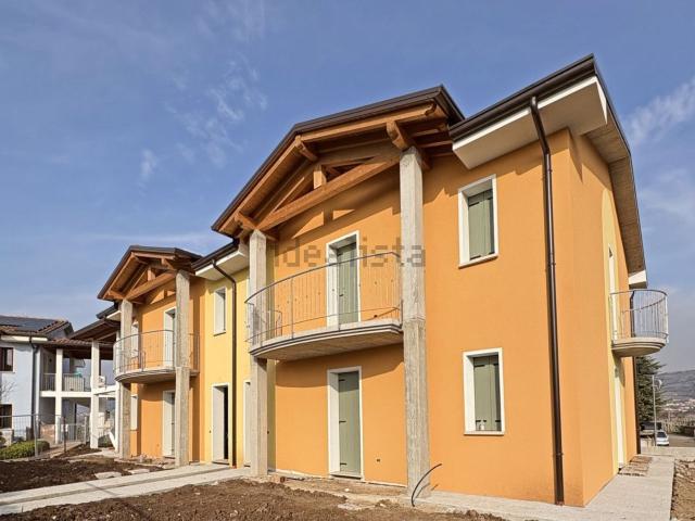 Casa in vendita a Montecchia Di Crosara, Veneto