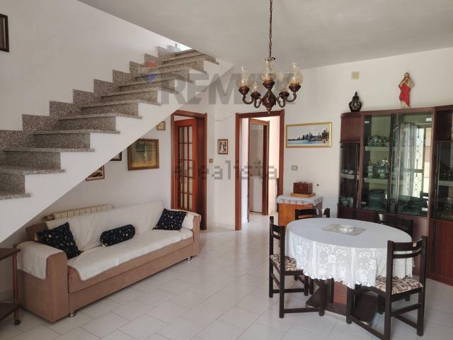 Casa in vendita a Domunoas/Domusnovas, Sulcis Iglesiente