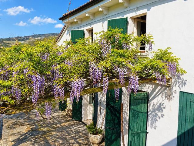 Casa in vendita a Pradaglia, Pianello Val Tidone
