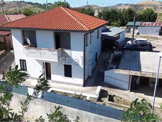 Casa in vendita a Castilenti, Abruzzo