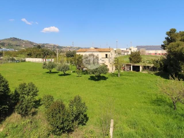 Casa in vendita a Marina di sotto, Marche