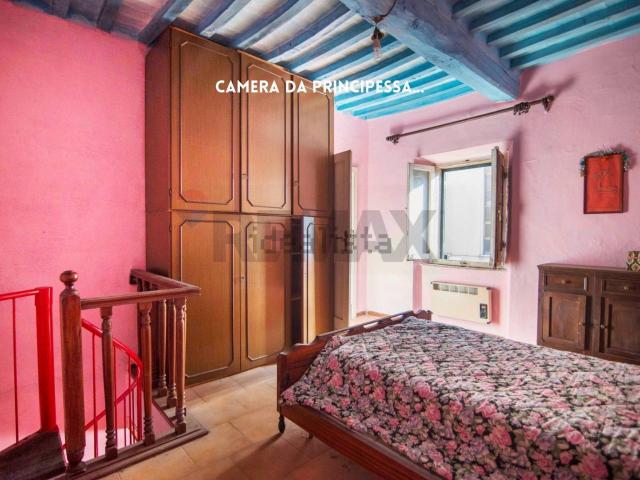 Casa in vendita a Roccastrada, Toscana