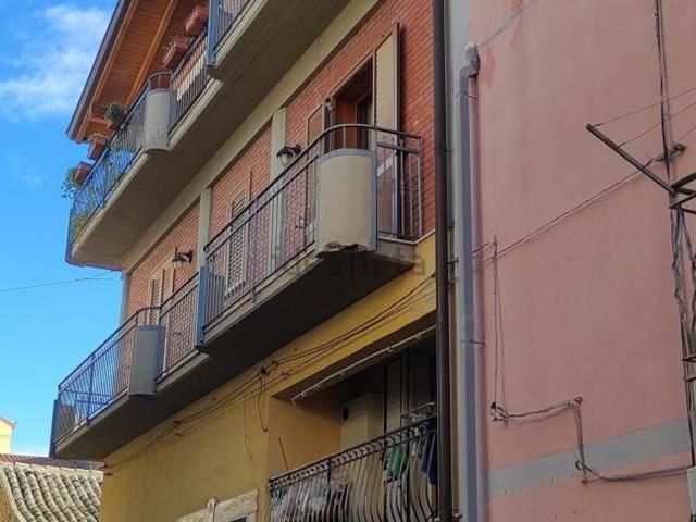 Casa in vendita a Biancavilla, Sicilia