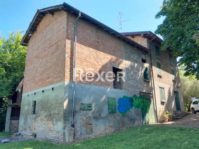Casa in vendita a Colline Matildiche, Re