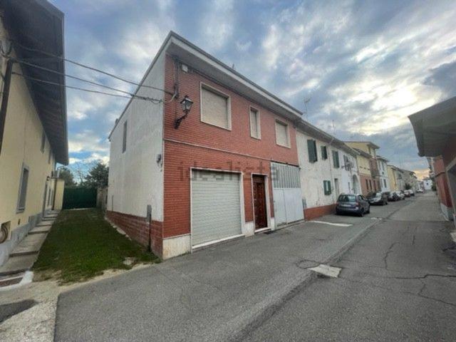 Casa in vendita a Piemonte, Alessandria