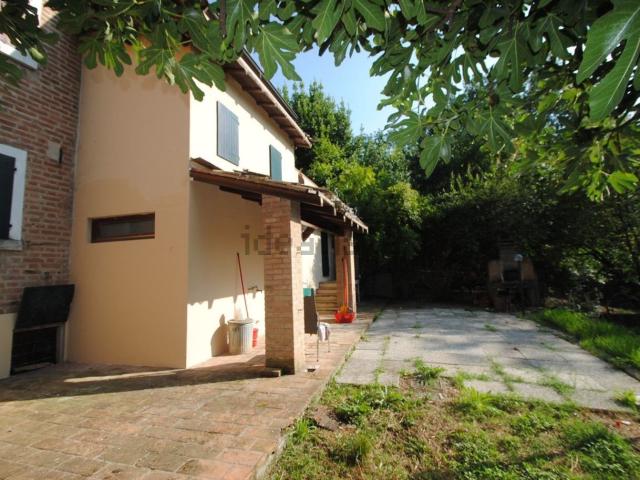 Casa in vendita a Colline Matildiche, Re