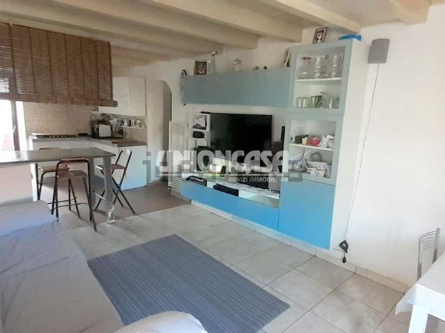 Casa in vendita a Valmorea, Lombardia