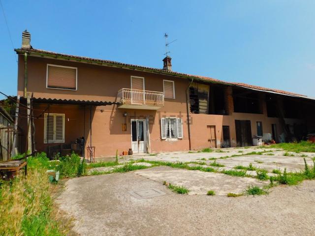 Casa in vendita a Dorno, Lombardia