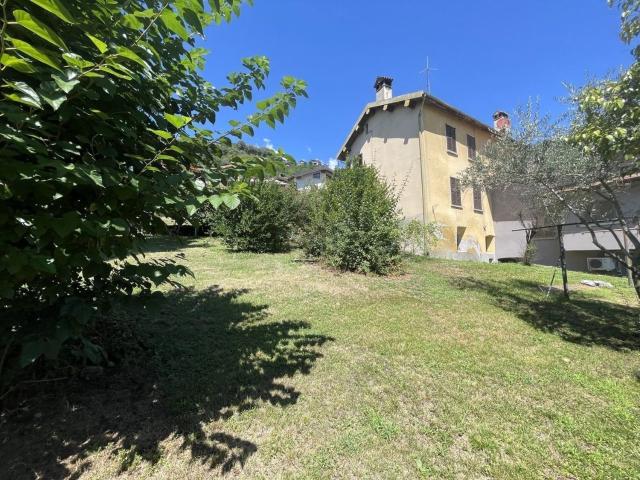 Casa in vendita a Gravedona ed Uniti, Gravedona