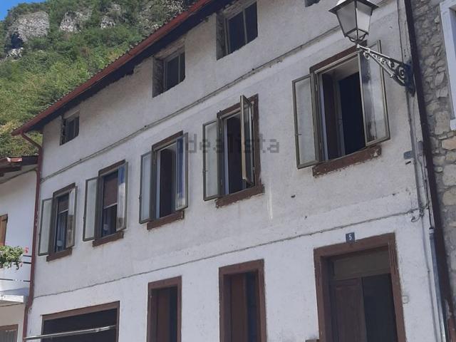 Casa in vendita a Pedemonte, Veneto